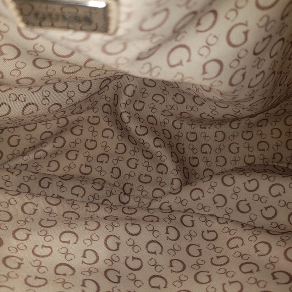 GUESS LARGE TOTE GUC - Picture 11 of 13